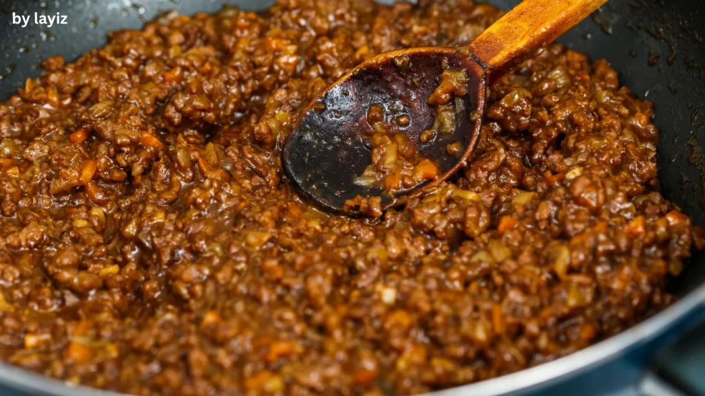 Ground deer meat